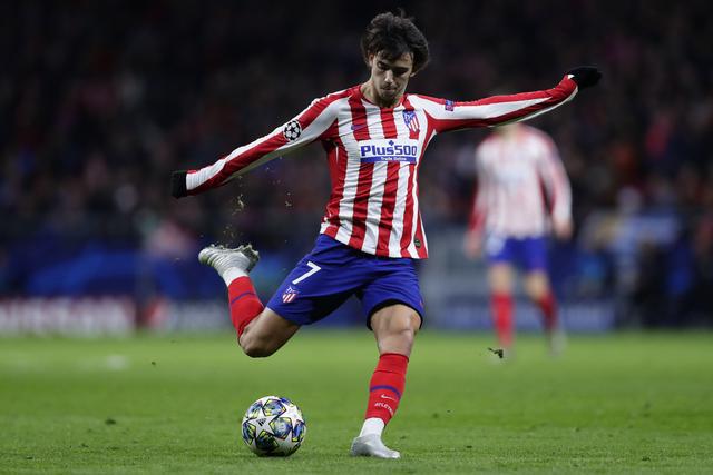 英超赛场的 英超赛场的